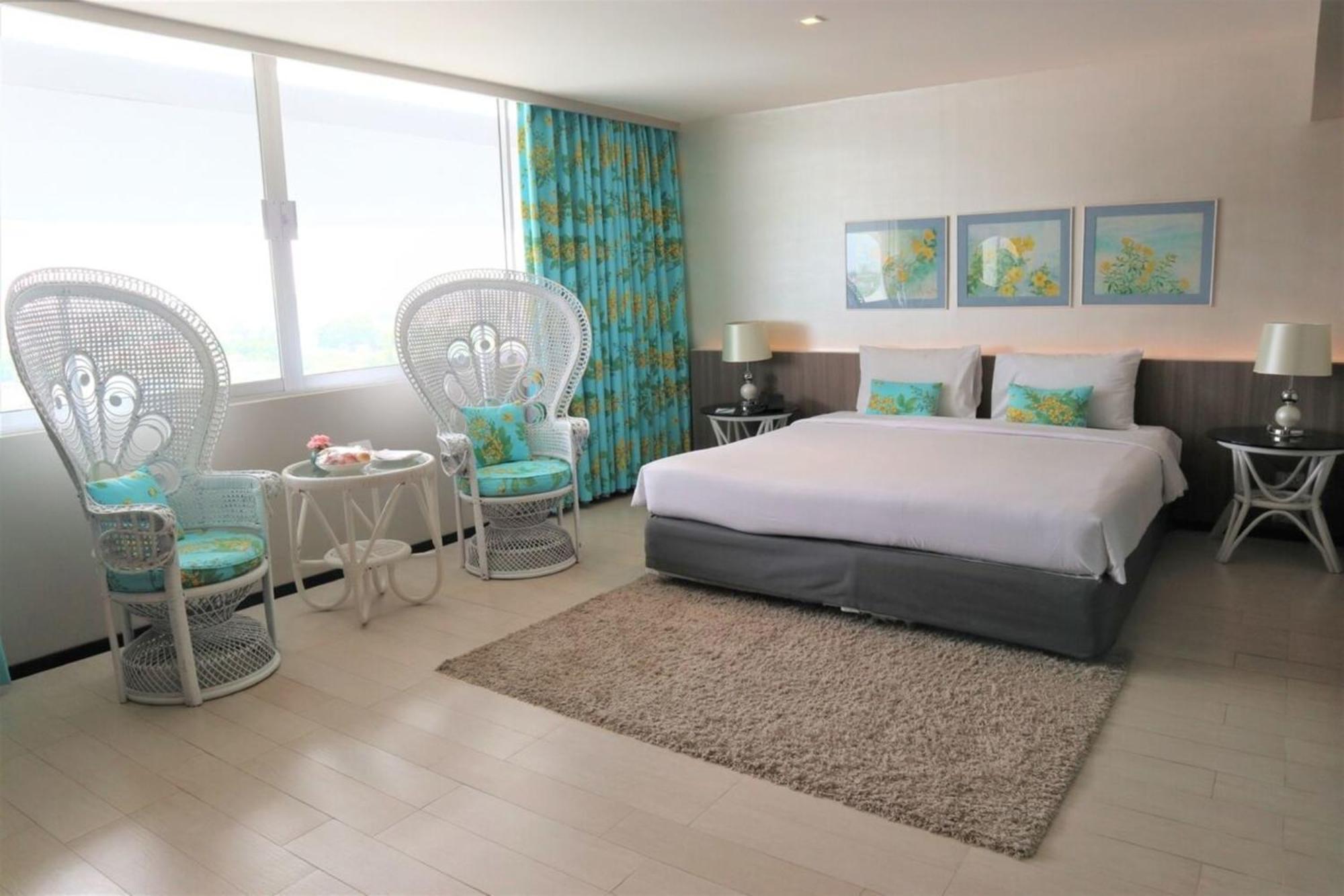 Pearl Suite,1215598423:JPEG